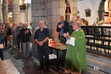 El cuadro  'La Resurrección' ya luce en la Basílica de Telde/Francisco Javier Santana.